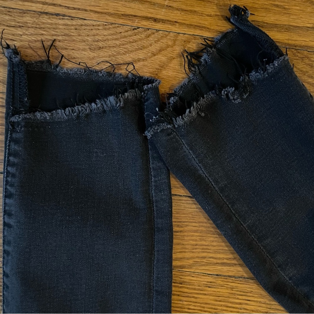 Joe's Jeans Distressed Black Dark Wash Denim Skinny Jeans - Picture 7 of 8